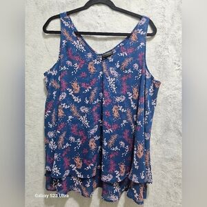 Lane Bryant Blue Floral V-neck 18 Flowy Sleeveless Top